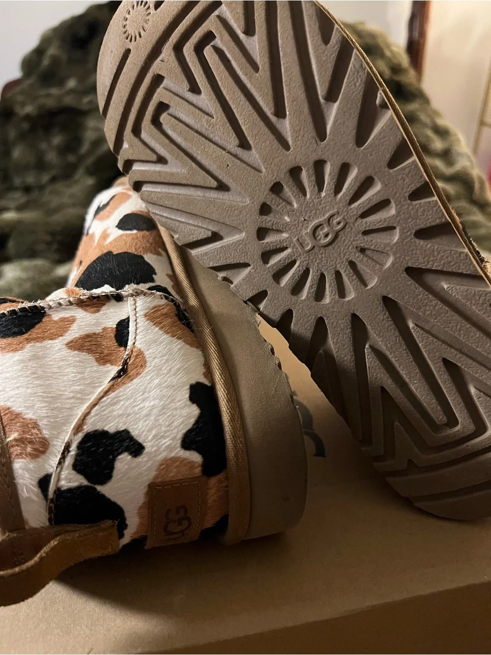 UGG Classic Ultra Mini Cow Print Boots | Size W 8